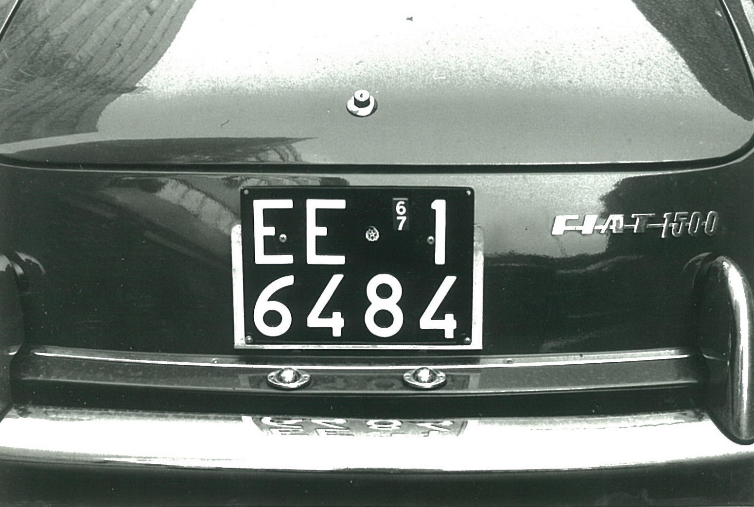 (I-timp_63-84,67)_EE_16484_(bl-w)_Fiat1500_vbi52-KS